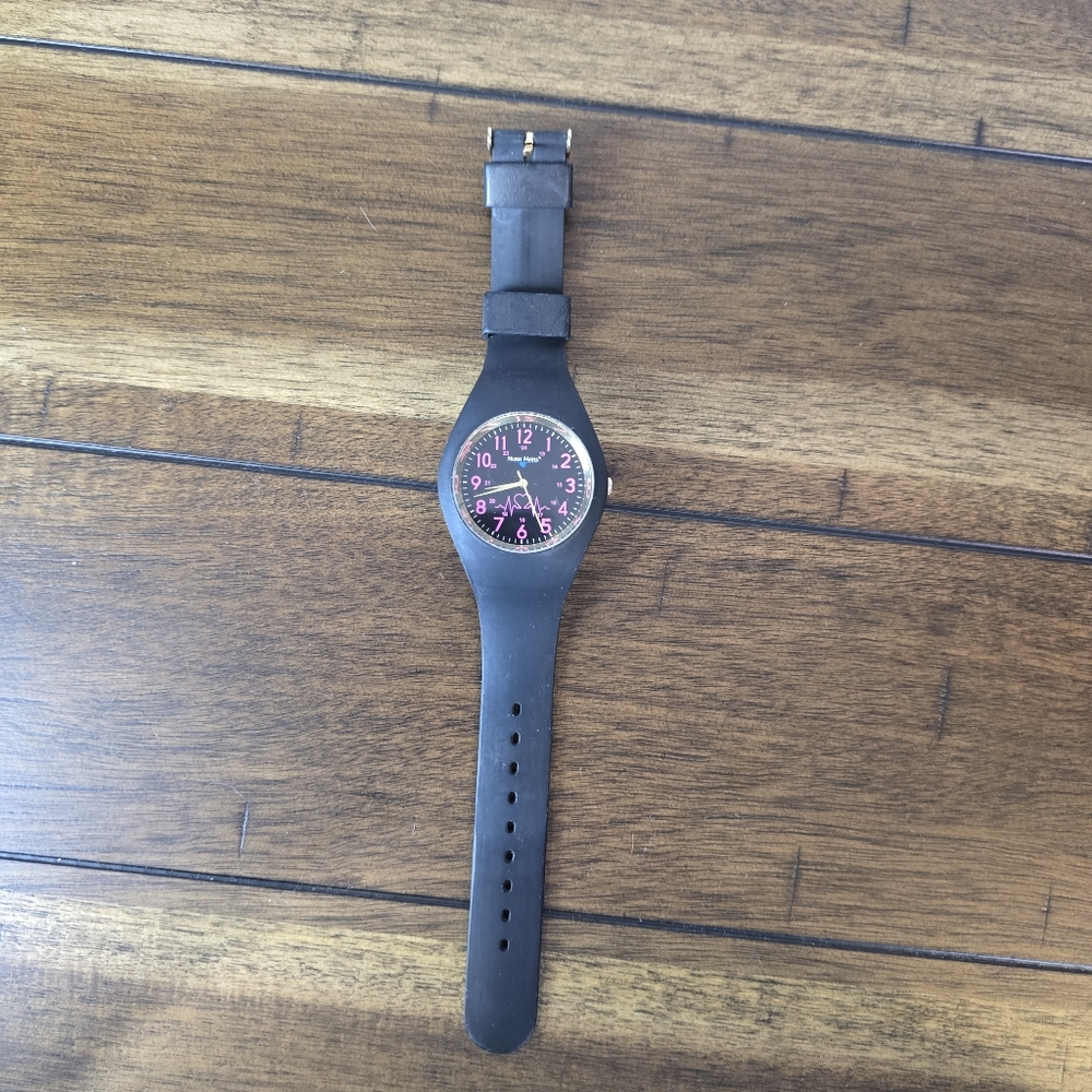 Nurse Mates Uni-Watch Silicone EKG Military Time Watch 38mm‎ (no battery) - Picture 3 of 5